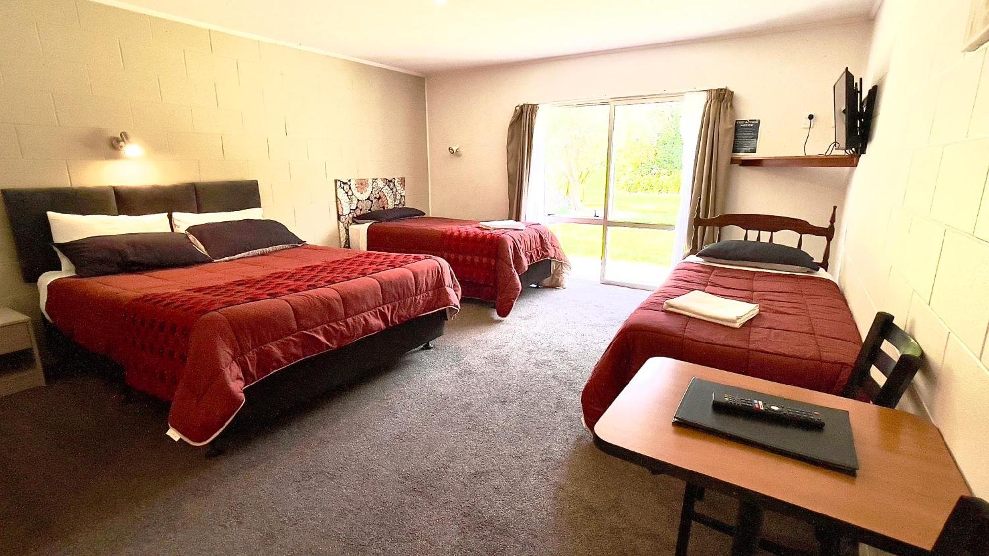 Waiuku Motel מראה חיצוני תמונה