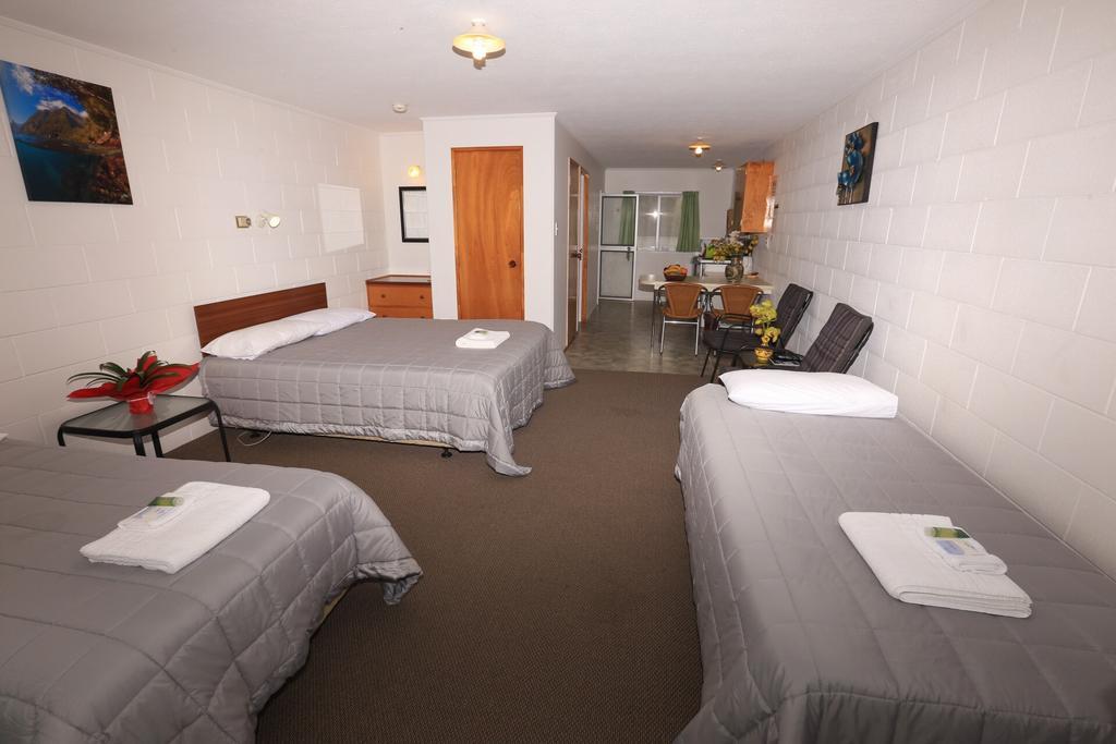 Waiuku Motel מראה חיצוני תמונה
