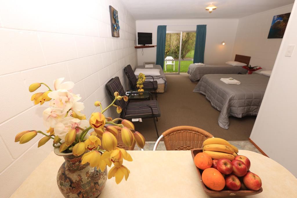 Waiuku Motel מראה חיצוני תמונה