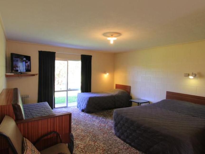 Waiuku Motel מראה חיצוני תמונה